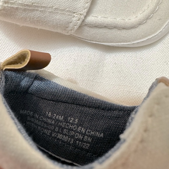 Old Navy | Slip on Sperry like style Baby Shoe | 18-24 month - Picture 6 of 6
